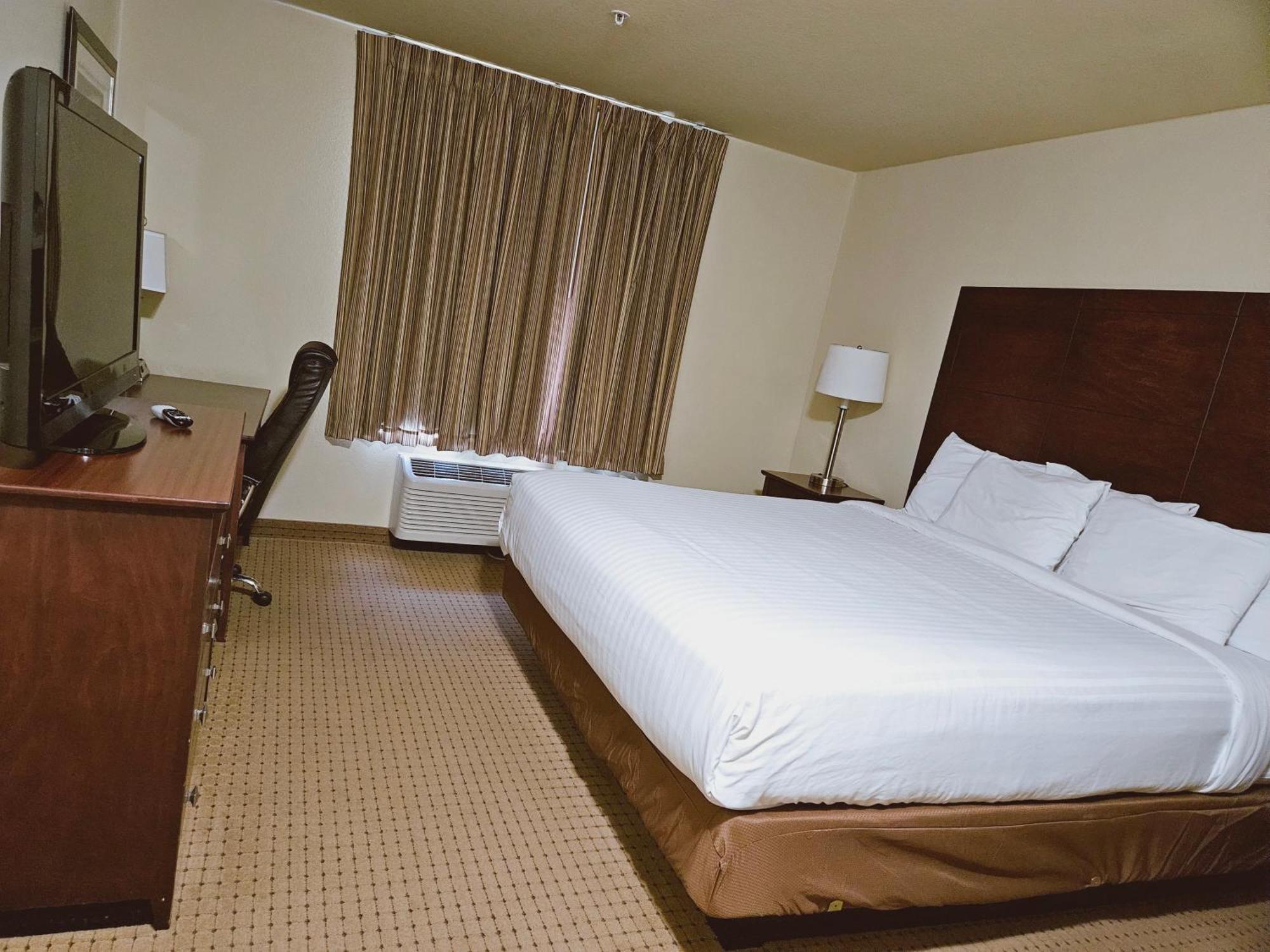 Cobblestone Inn & Suites - Bloomfield Dış mekan fotoğraf