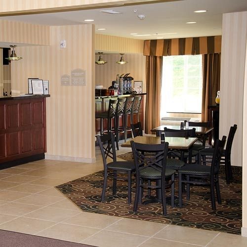 Cobblestone Inn & Suites - Bloomfield Dış mekan fotoğraf