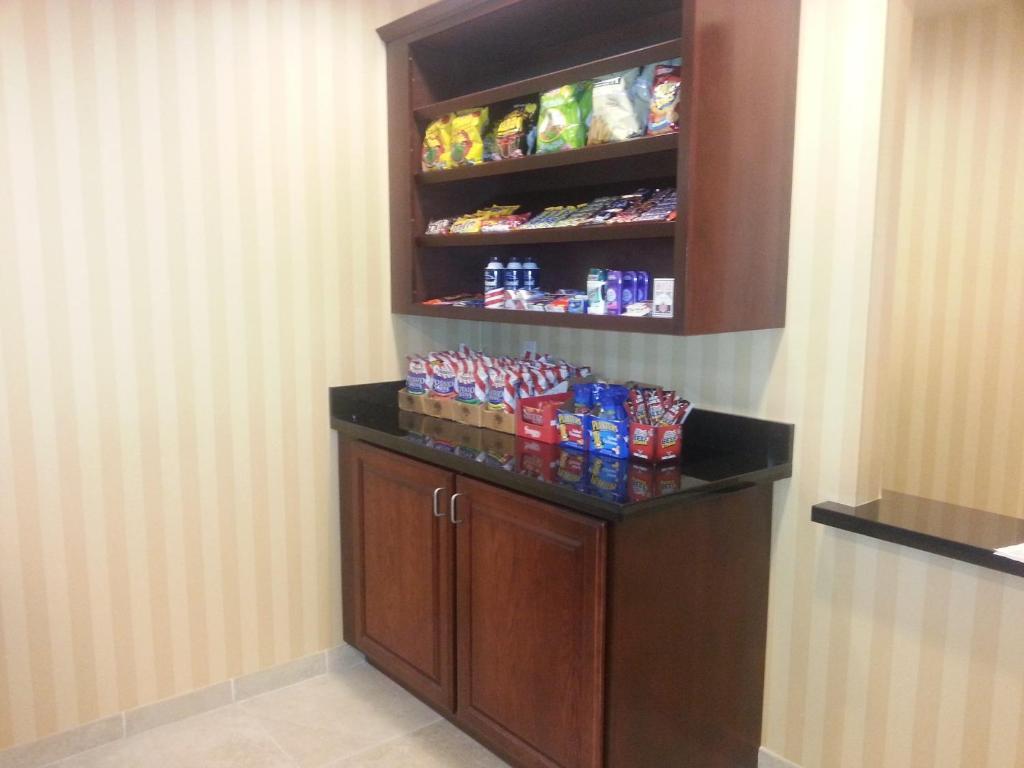 Cobblestone Inn & Suites - Bloomfield Dış mekan fotoğraf